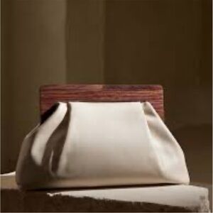 New with defects Banana Republic Large Leather Clutch - Cream